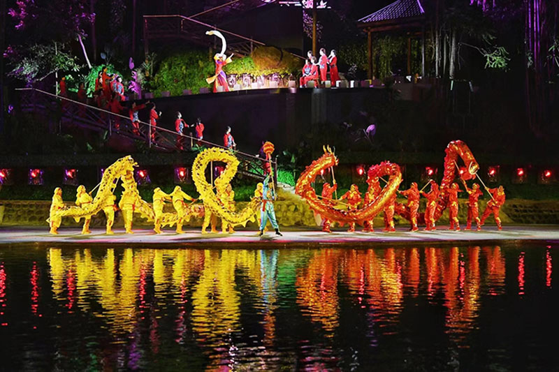 內(nèi)江：川南首部大型山水實(shí)景演出《遇見(jiàn)威遠(yuǎn)》正式上演，助力威遠(yuǎn)創(chuàng)建天府旅游名縣！