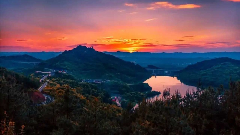 重慶：梁平區(qū)首屆明月山生態(tài)旅游文化節(jié)即將舉行，助力巴蜀文化旅游走廊建設(shè)！